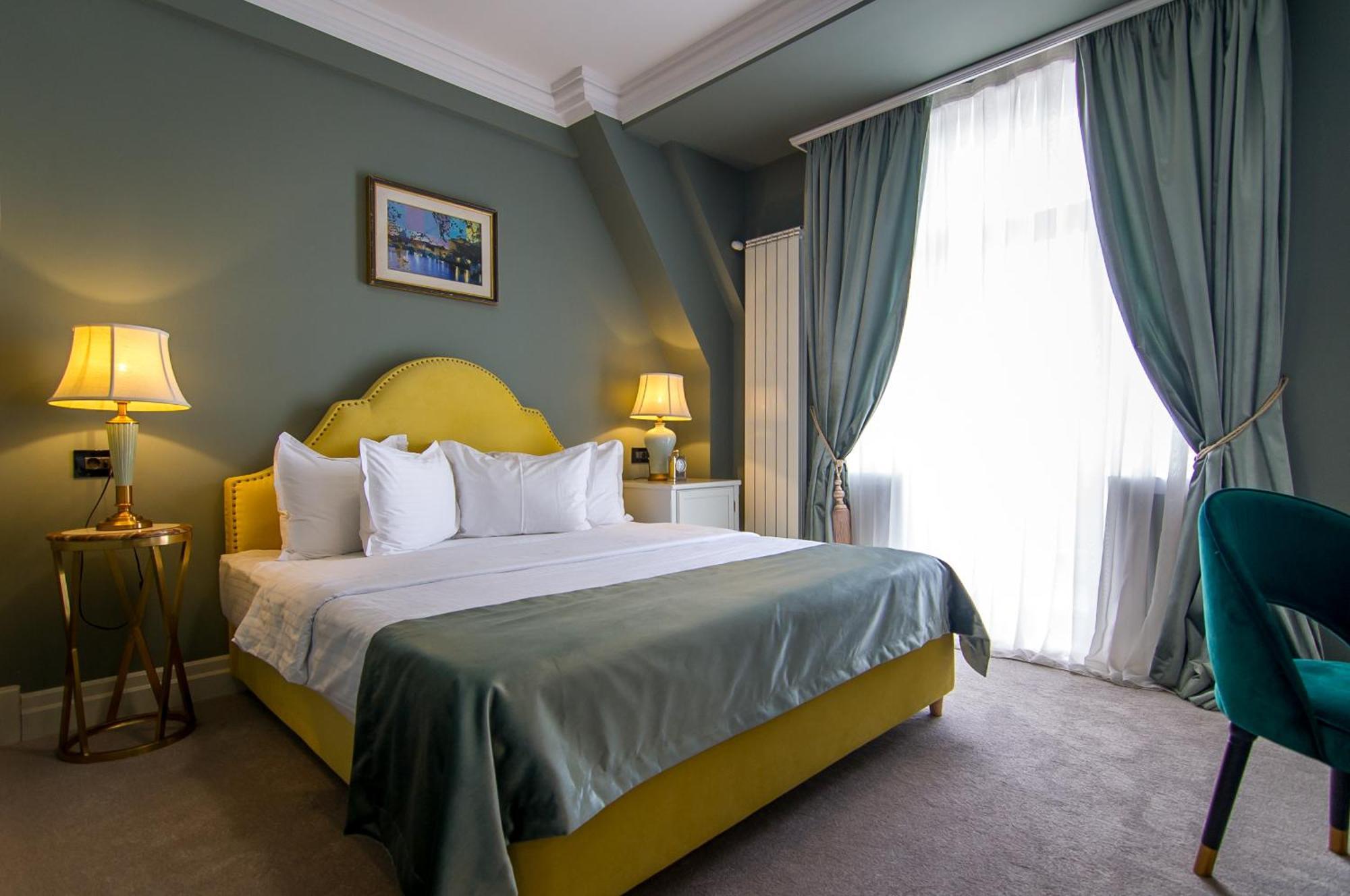 Lido By Phoenicia